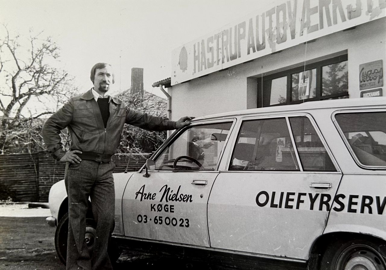 Founder Arne Nielsen with one of the first service cars in the seventies