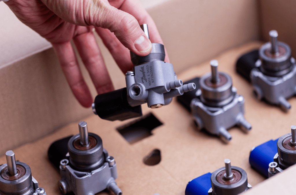 Danfoss BFM: the small oil pump built for a life on wheels